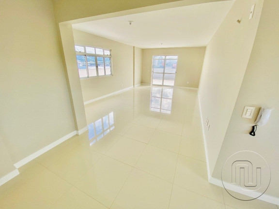 Imagem Cobertura com 3 Quartos à Venda, 274 m² em Centro - Palhoça