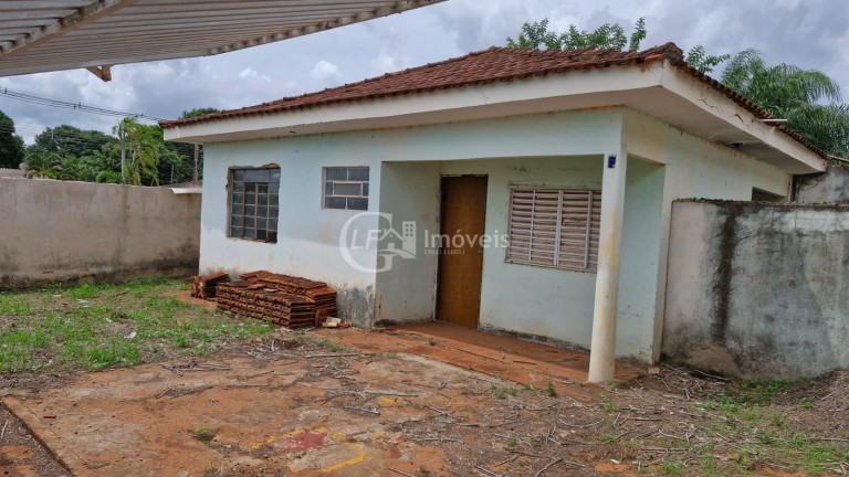 Imagem Casa com 2 Quartos à Venda, 360 m² em Vila Anahy - Campo Grande Imagem Casa com 2 Quartos à Venda, 360 m² em Vila Anahy - Campo Grande