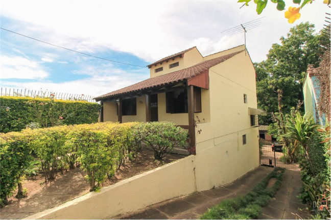 Imagem Casa com 2 Quartos à Venda, em Vila Nova - Porto Alegre Imagem Casa com 2 Quartos à Venda, em Vila Nova - Porto Alegre