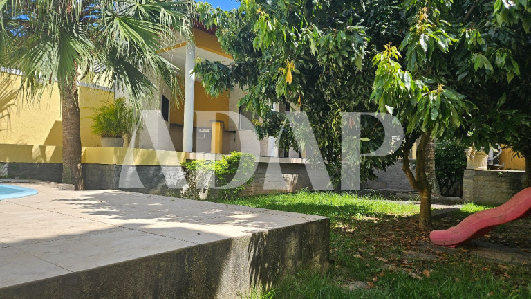 Imagem Casa com 3 Quartos à Venda, 400 m² em Vargem Grande - Rio De Janeiro