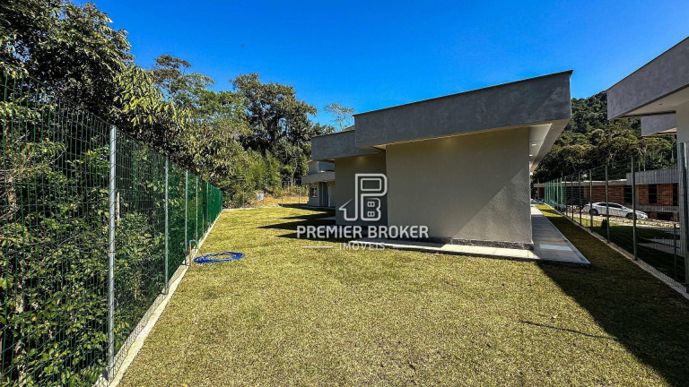 Imagem Casa com 4 Quartos à Venda, 400 m² em Quebra Frascos - Teresópolis Imagem Casa com 4 Quartos à Venda, 400 m² em Quebra Frascos - Teresópolis