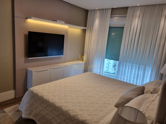 Imagem Apartamento com 3 Quartos à Venda, 152 m² em Centro - Balneário Camboriú Imagem Apartamento com 3 Quartos à Venda, 152 m² em Centro - Balneário Camboriú