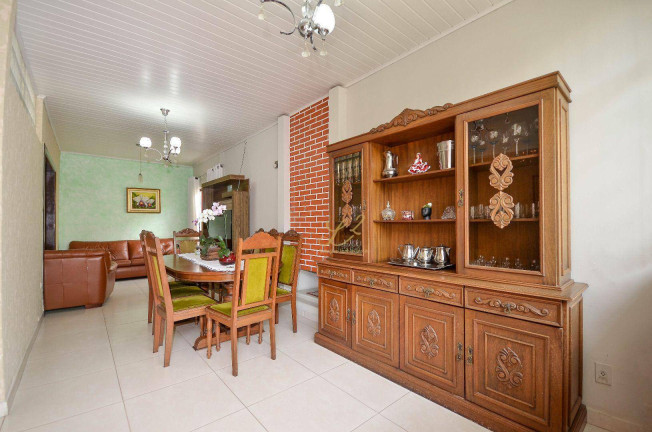 Imagem Casa com 4 Quartos à Venda, 193 m² em água Verde - Curitiba Imagem Casa com 4 Quartos à Venda, 193 m² em água Verde - Curitiba