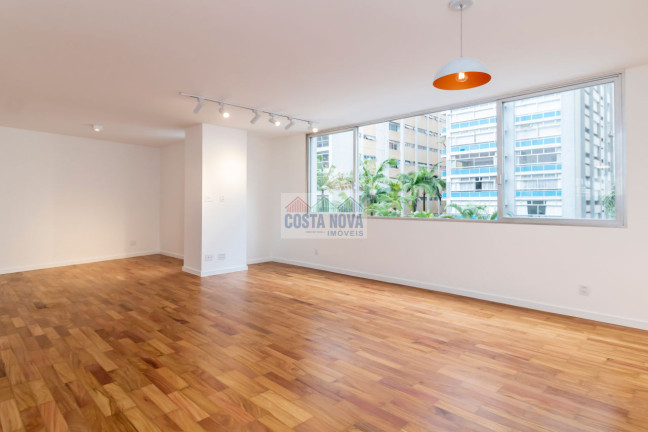 Imagem Apartamento com 3 Quartos à Venda, 130 m² Imagem Apartamento com 3 Quartos à Venda, 130 m²