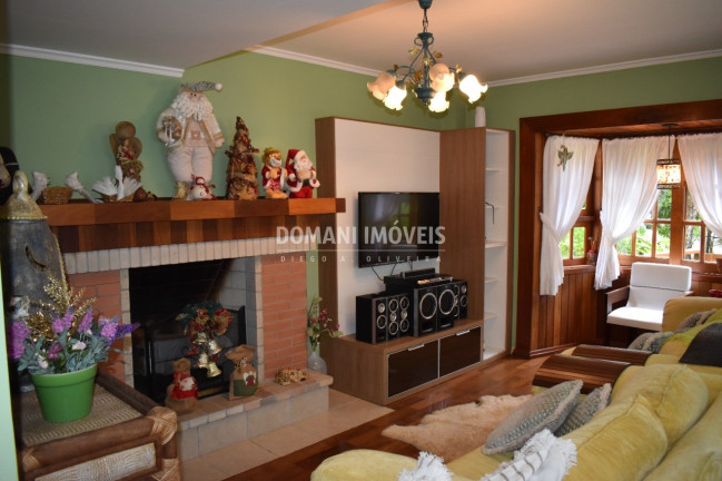 Imagem Casa com 4 Quartos à Venda, 170 m² em Região Da Vila Inglesa - Campos Do Jordão Imagem Casa com 4 Quartos à Venda, 170 m² em Região Da Vila Inglesa - Campos Do Jordão
