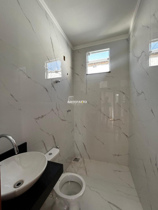 Imagem Casa com 2 Quartos à Venda, 70 m² Imagem Casa com 2 Quartos à Venda, 70 m²