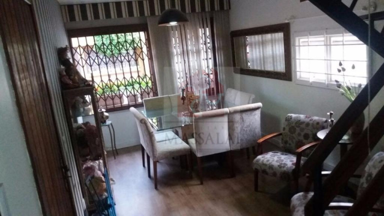 Imagem Casa com 3 Quartos à Venda, 116 m² em Medianeira - Porto Alegre Imagem Casa com 3 Quartos à Venda, 116 m² em Medianeira - Porto Alegre