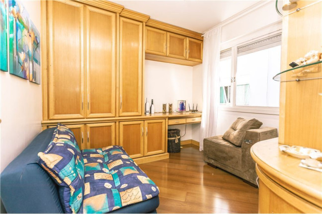Imagem Imóvel com 2 Quartos à Venda, em Boa Vista - Porto Alegre Imagem Imóvel com 2 Quartos à Venda, em Boa Vista - Porto Alegre