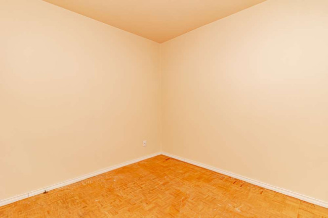 Imagem Imóvel com 2 Quartos à Venda, 78 m² em Santana - Porto Alegre Imagem Imóvel com 2 Quartos à Venda, 78 m² em Santana - Porto Alegre