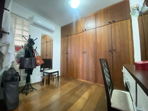 Imagem Apartamento com 4 Quartos à Venda, 200 m² Imagem Apartamento com 4 Quartos à Venda, 200 m²