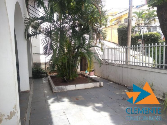 Imagem Casa com 6 Quartos à Venda, 250 m² em Santa Efigenia - Belo Horizonte Imagem Casa com 6 Quartos à Venda, 250 m² em Santa Efigenia - Belo Horizonte