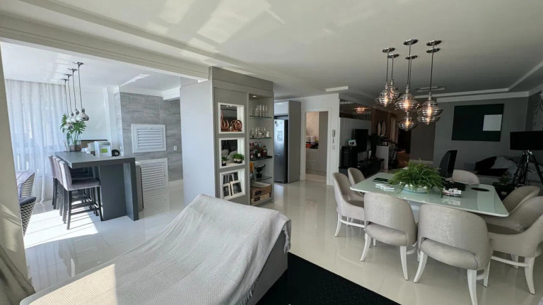Imagem Apartamento com 4 Quartos à Venda, 185 m² em Meia Praia - Itapema Imagem Apartamento com 4 Quartos à Venda, 185 m² em Meia Praia - Itapema