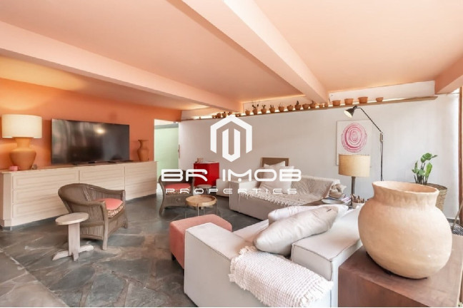Imagem Casa com 4 Quartos à Venda, 300 m² em Moema - São Paulo Imagem Casa com 4 Quartos à Venda, 300 m² em Moema - São Paulo