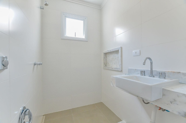 Imagem Casa com 3 Quartos à Venda, 539 m² em Cidade Industrial - Curitiba Imagem Casa com 3 Quartos à Venda, 539 m² em Cidade Industrial - Curitiba