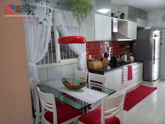 Imagem Casa com 3 Quartos à Venda, 262 m² em Nova Parnamirim - Parnamirim