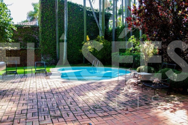 Sobrado com 4 Quartos à Venda, 816 m² em Jardim Guedala - São Paulo