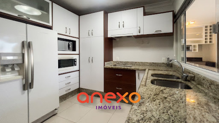 Imagem Casa com 4 Quartos à Venda, 313 m² em Centro - Blumenau