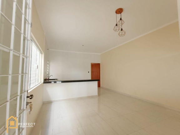 Imagem Casa com 3 Quartos à Venda, 100 m² em Jardim Maria Augusta - Taubaté Imagem Casa com 3 Quartos à Venda, 100 m² em Jardim Maria Augusta - Taubaté
