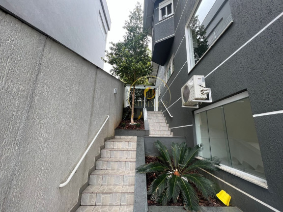 Imagem Casa com 3 Quartos à Venda, 300 m² em Jardim Imperial - Arujá Imagem Casa com 3 Quartos à Venda, 300 m² em Jardim Imperial - Arujá
