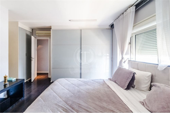 Imagem Apartamento com 4 Quartos à Venda, 234 m² em Vila Nova Conceição - São Paulo Imagem Apartamento com 4 Quartos à Venda, 234 m² em Vila Nova Conceição - São Paulo