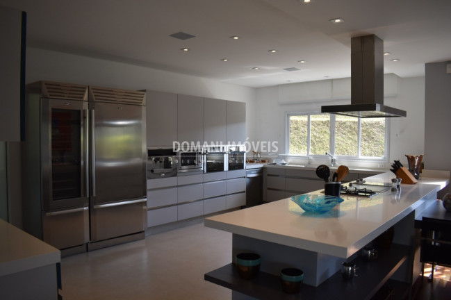 Imagem Casa com 4 Quartos à Venda, 350 m² em Região Do Alto Do Capivari - Campos Do Jordão Imagem Casa com 4 Quartos à Venda, 350 m² em Região Do Alto Do Capivari - Campos Do Jordão