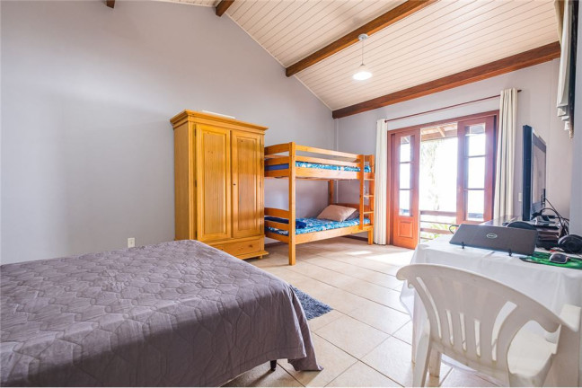 Imagem Casa com 5 Quartos à Venda, em Cacupé - Florianópolis Imagem Casa com 5 Quartos à Venda, em Cacupé - Florianópolis