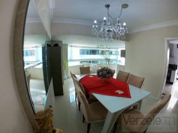 Imagem Apartamento com 3 Quartos à Venda, 190 m² em Centro - Balneário Camboriú