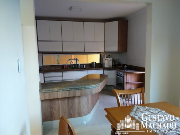 Imagem Casa com 3 Quartos à Venda, 258 m² em Vila Mury - Volta Redonda