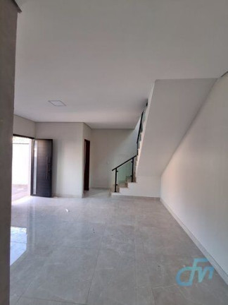 Imagem Sobrado com 2 Quartos à Venda, 85 m² em Vila Brasileira - Mogi Das Cruzes