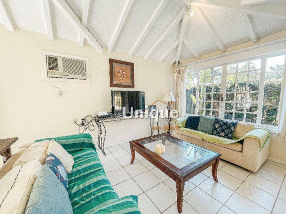 Imagem Casa com 4 Quartos à Venda, 180 m² em Ferradura - Armação Dos Búzios Imagem Casa com 4 Quartos à Venda, 180 m² em Ferradura - Armação Dos Búzios
