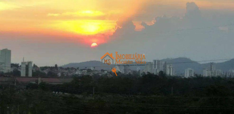 Imagem Casa com 3 Quartos à Venda, 208 m² em Cézar De Souza - Mogi Das Cruzes Imagem Casa com 3 Quartos à Venda, 208 m² em Cézar De Souza - Mogi Das Cruzes