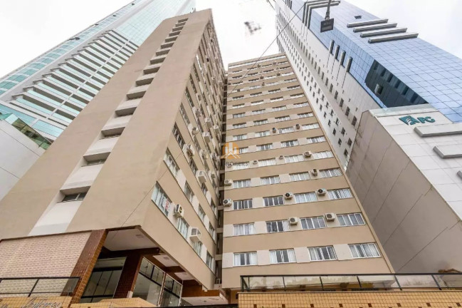 Imagem Imóvel com 3 Quartos à Venda, 143 m² em Pioneiros - Balneário Camboriú Imagem Imóvel com 3 Quartos à Venda, 143 m² em Pioneiros - Balneário Camboriú