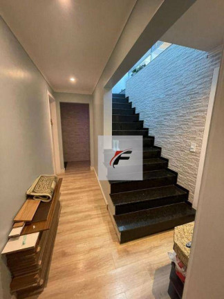 Imagem Sobrado com 4 Quartos à Venda, 350 m² em Campo De Santana - Curitiba Imagem Sobrado com 4 Quartos à Venda, 350 m² em Campo De Santana - Curitiba