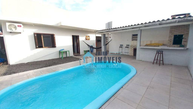 Imagem Casa com 3 Quartos à Venda, 170 m² em Centro - Tramandaí Imagem Casa com 3 Quartos à Venda, 170 m² em Centro - Tramandaí