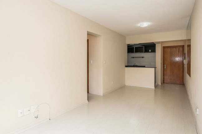 Imagem Imóvel com 2 Quartos à Venda, 89 m² em Cavalhada - Porto Alegre Imagem Imóvel com 2 Quartos à Venda, 89 m² em Cavalhada - Porto Alegre