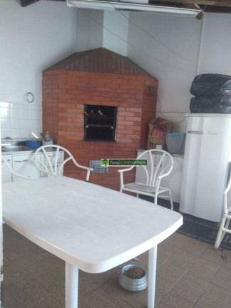 Imagem Casa com 3 Quartos à Venda, 206 m² em Seminário - Curitiba Imagem Casa com 3 Quartos à Venda, 206 m² em Seminário - Curitiba