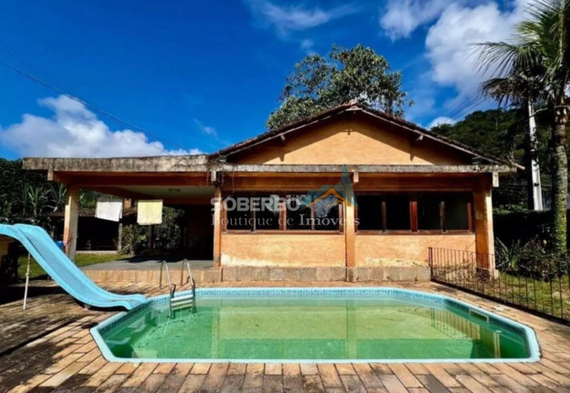 Imagem Casa com 3 Quartos à Venda, 750 m² em Albuquerque - Teresópolis Imagem Casa com 3 Quartos à Venda, 750 m² em Albuquerque - Teresópolis