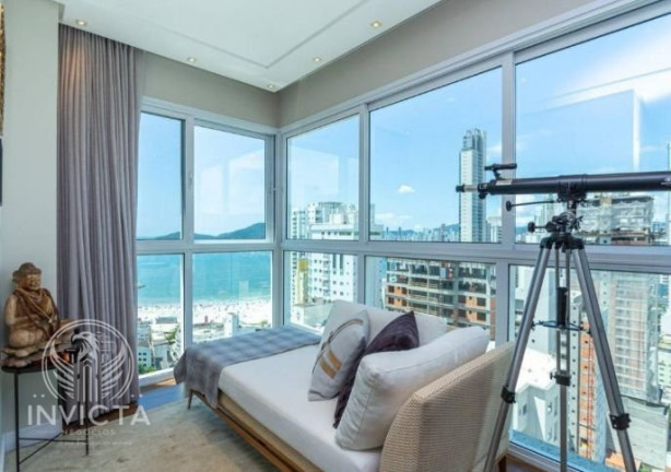 Imagem Cobertura com 3 Quartos à Venda, 222 m² em Pioneiros - Balneário Camboriú Imagem Cobertura com 3 Quartos à Venda, 222 m² em Pioneiros - Balneário Camboriú