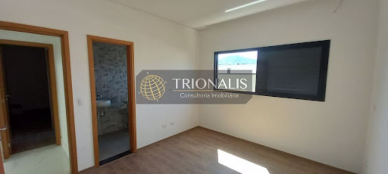 Imagem Casa com 4 Quartos à Venda, 304 m² em Condomínio Figueira Garden - Atibaia Imagem Casa com 4 Quartos à Venda, 304 m² em Condomínio Figueira Garden - Atibaia