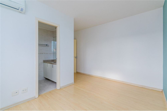 Imagem Apartamento com 3 Quartos à Venda, 90 m² em Menino Deus - Porto Alegre Imagem Apartamento com 3 Quartos à Venda, 90 m² em Menino Deus - Porto Alegre
