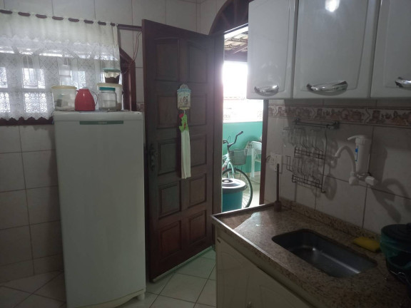 Imagem Casa com 3 Quartos à Venda, 300 m² em Fluminense - Rio De Janeiro Imagem Casa com 3 Quartos à Venda, 300 m² em Fluminense - Rio De Janeiro