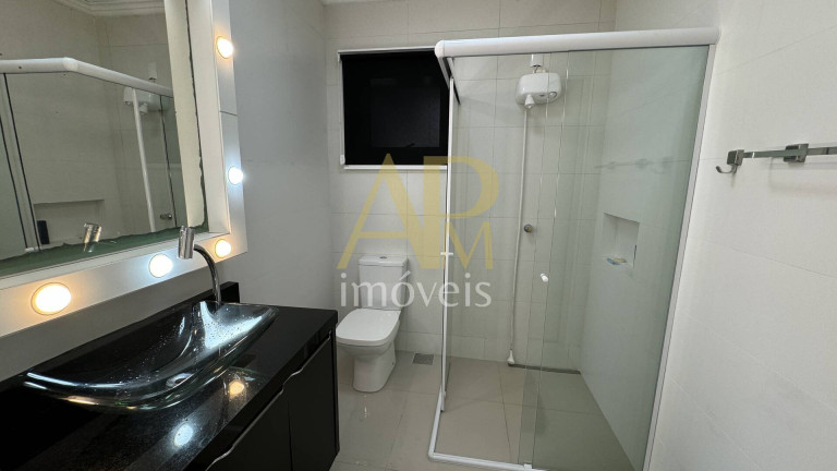 Imagem Casa com 4 Quartos à Venda, 286 m² em Praia João Rosa - Biguaçu Imagem Casa com 4 Quartos à Venda, 286 m² em Praia João Rosa - Biguaçu