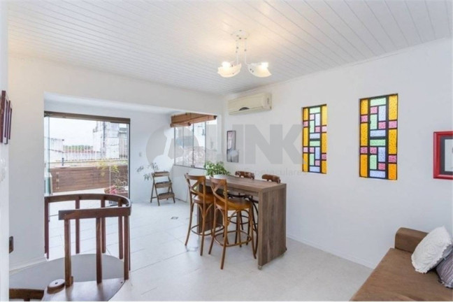 Imagem Imóvel com 4 Quartos à Venda, 153 m² em Moinhos De Vento - Porto Alegre