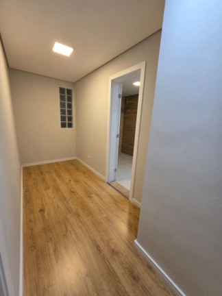 Imagem Casa com 3 Quartos à Venda, 284 m² em Santo Inácio - Curitiba Imagem Casa com 3 Quartos à Venda, 284 m² em Santo Inácio - Curitiba