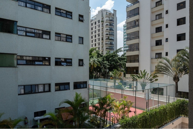 Imagem Imóvel com 4 Quartos à Venda, 178 m² em Moema - São Paulo Imagem Imóvel com 4 Quartos à Venda, 178 m² em Moema - São Paulo