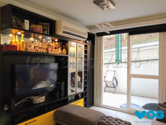 Imagem Imóvel com 3 Quartos à Venda, 73 m² em Jardim Sabará - Porto Alegre Imagem Imóvel com 3 Quartos à Venda, 73 m² em Jardim Sabará - Porto Alegre