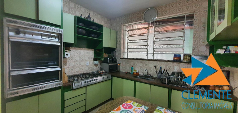 Imagem Casa com 4 Quartos à Venda, 320 m² em Santa Rosa - Belo Horizonte Imagem Casa com 4 Quartos à Venda, 320 m² em Santa Rosa - Belo Horizonte