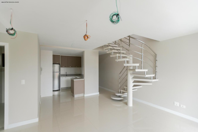 Imagem Apartamento com 2 Quartos à Venda, 143 m² em água Verde - Curitiba