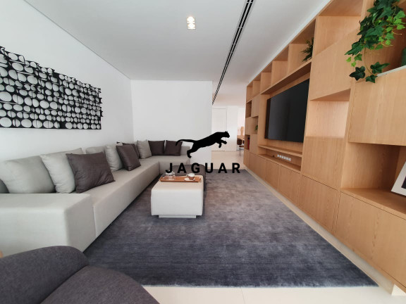 Imagem Imóvel com 3 Quartos à Venda, 255 m² em Vila Nova Conceição - São Paulo