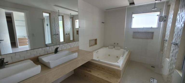 Imagem Casa de Condomínio com 6 Quartos à Venda, 518 m² em Barra Da Tijuca - Rio De Janeiro Imagem Casa de Condomínio com 6 Quartos à Venda, 518 m² em Barra Da Tijuca - Rio De Janeiro